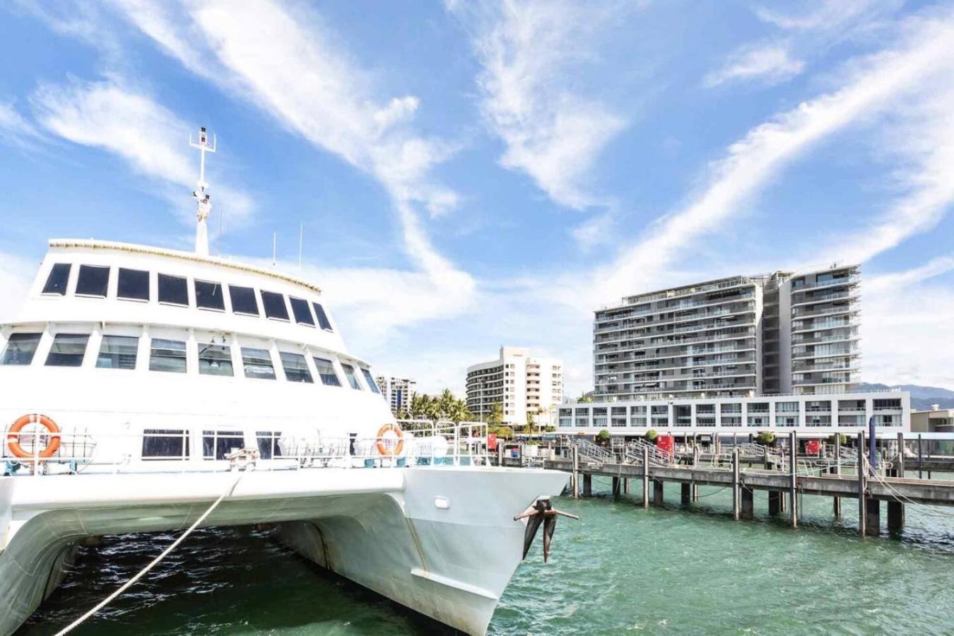 Aquarius Esplanade Retreat Apartment Cairns Exterior photo